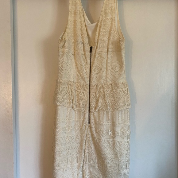 American Eagle Cream Lace Dress - Picture 2 of 3